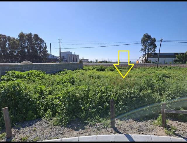 LAND FOR SALE IN HARBOUR LIGHTS